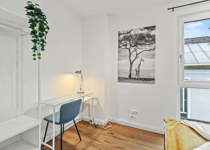 Noblenest Cozy - Parkplatz - Terrasse - Kueche Viena